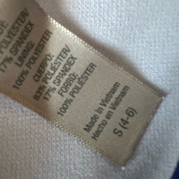 Champion takini bathing suit top. size smalll - Picture 7 of 9